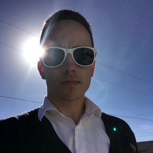 Meet your Posher, Evan